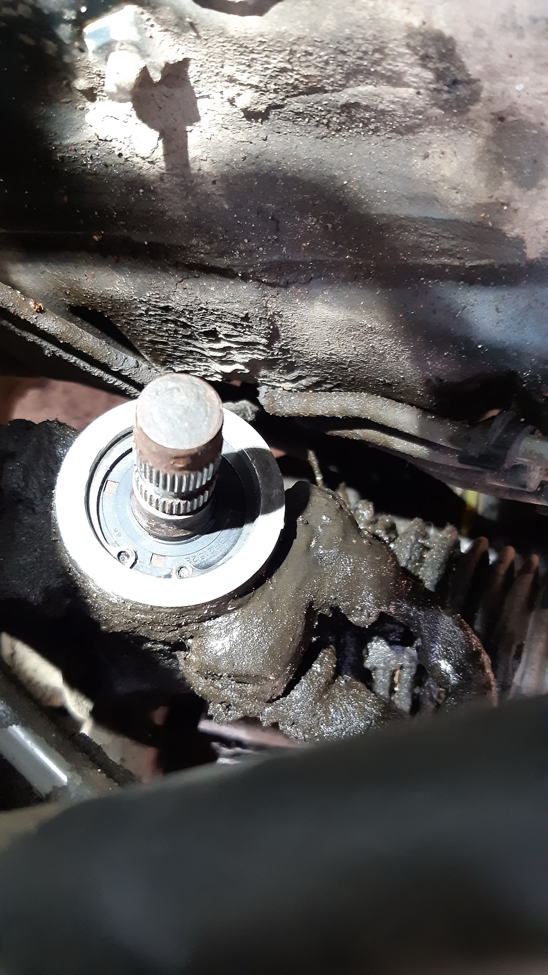 Верхний сальник рул.рейки(замена) — Toyota RAV4 (I), 2 л, 1999 года ...