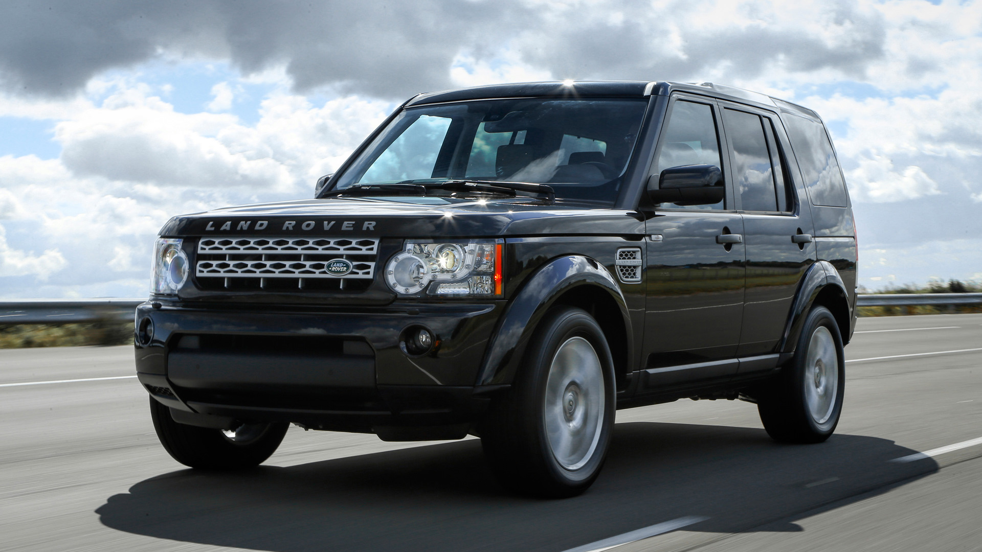 Land rover discovery фото