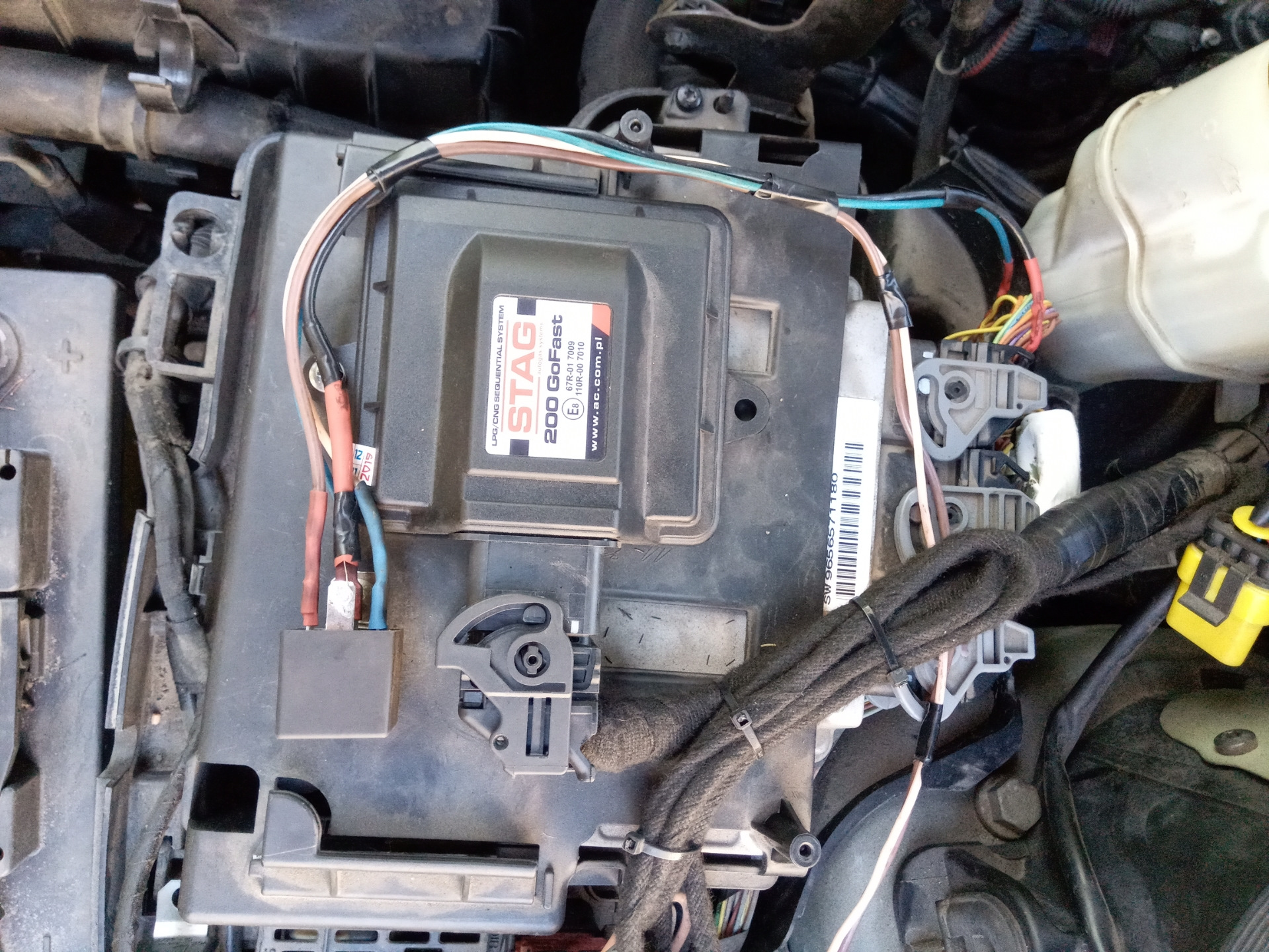 Датчик нейтрали на МКПП. — Chevrolet Captiva (1G), 2,4 л, 2013 года ...