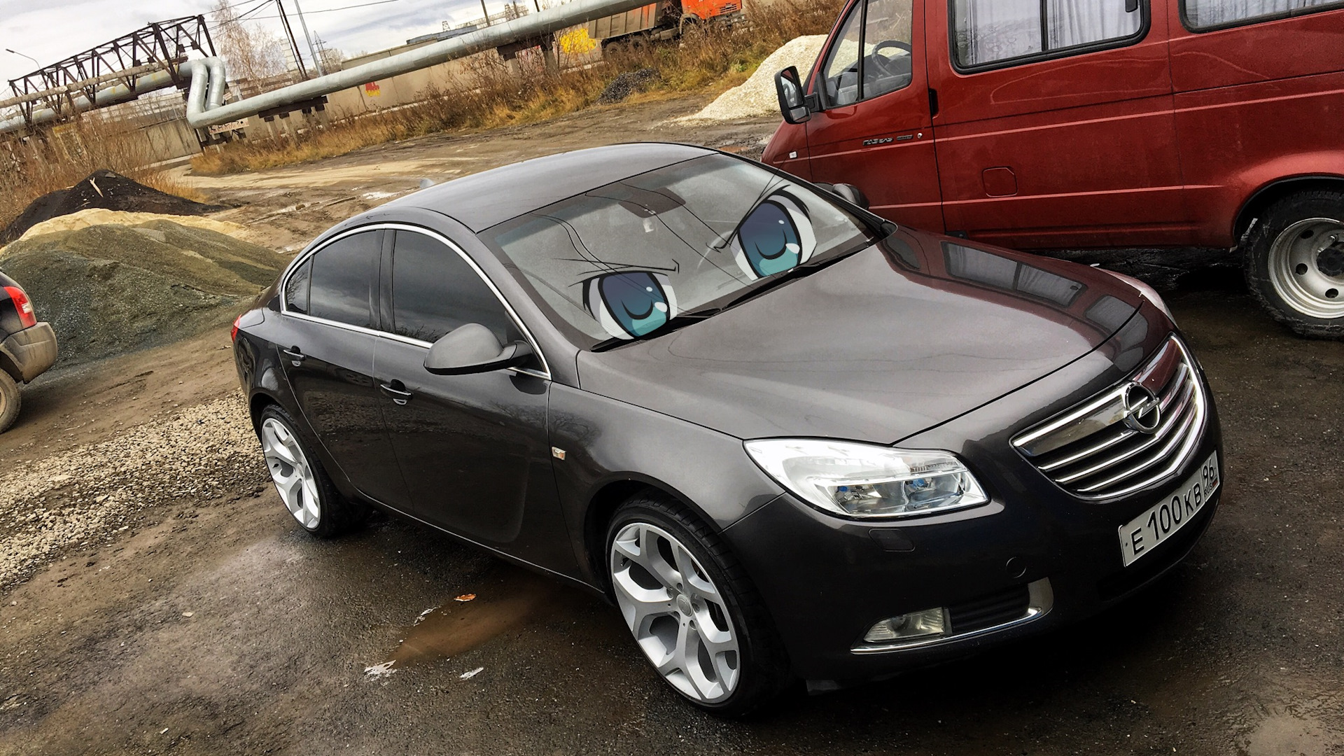 Лобовое опель инсигния. Opel Insignia 2010. Опель Инсигния на дисках БМВ. Opel Insignia r19. Opel Insignia r17.