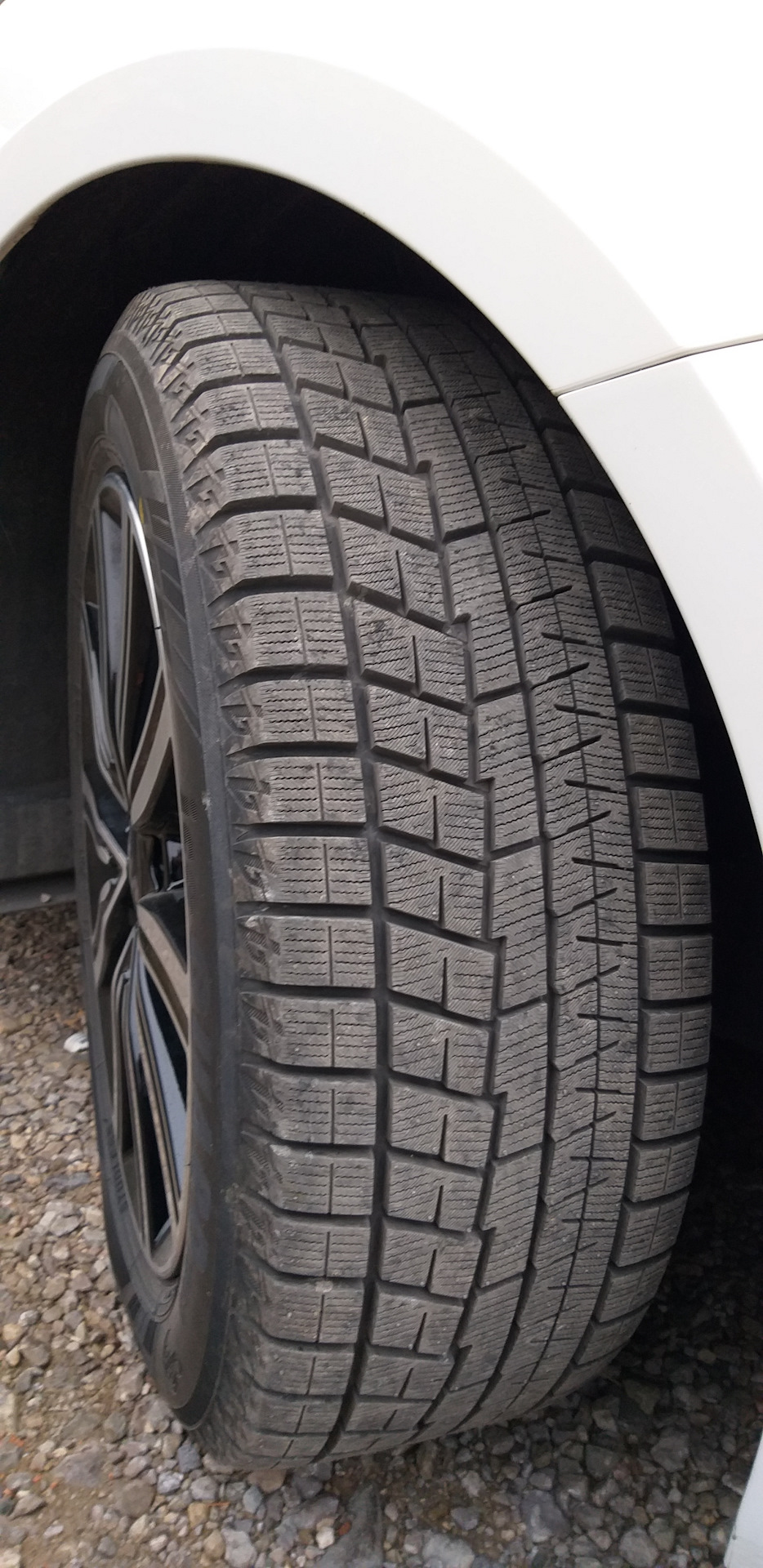 Зимние шины yokohama ice guard 60. Yokohama Ice Guard ig60. Ice Guard Yokohama studless ig60a. Yokohama ig60 215/60 r17. Yokohama ig60 225/45 r17.