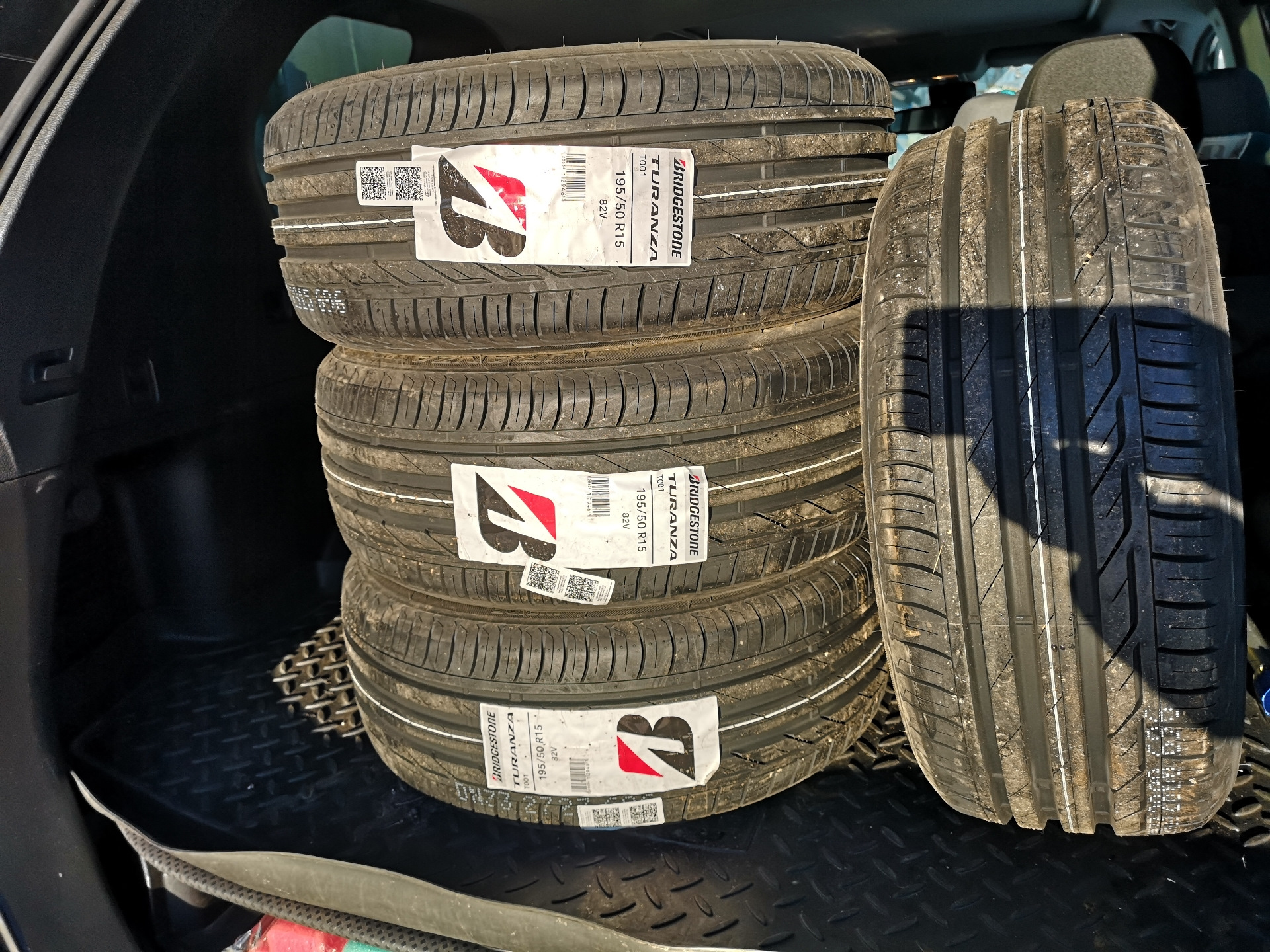 Резина ч.2 Bridgestone Turanza T001 — Lada 2107, 1,9 л, 1996 года ...