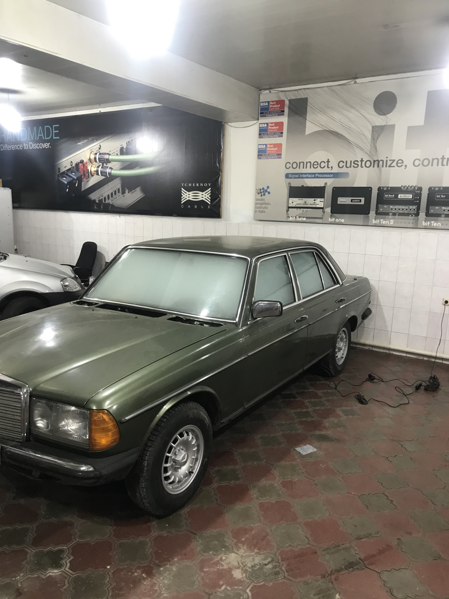 эко туман — Mercedes-Benz W123, 2 л, 1985 года | запчасти | DRIVE2