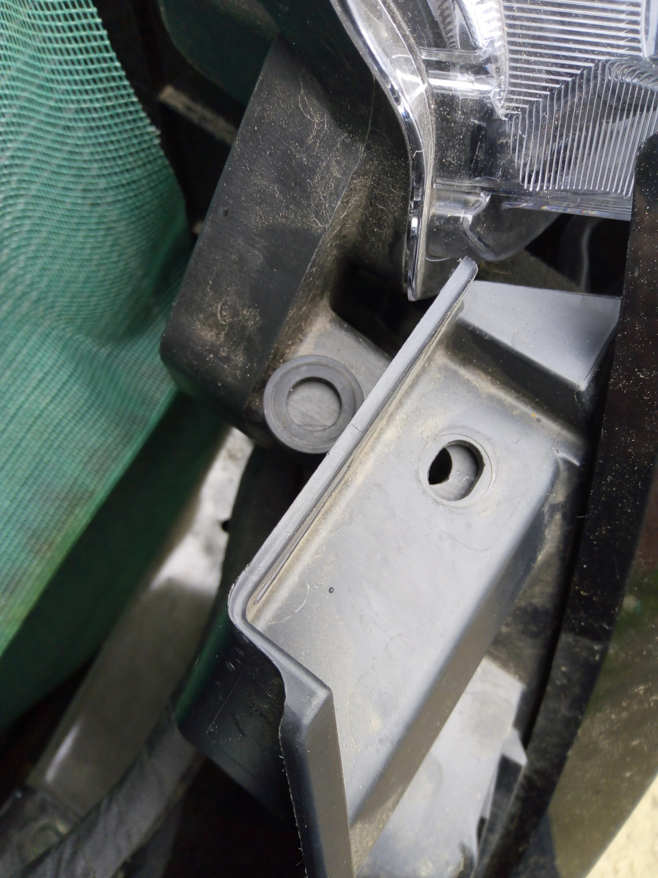 Как закрепить передний бампер с помощью подручный средств (рестайл ...