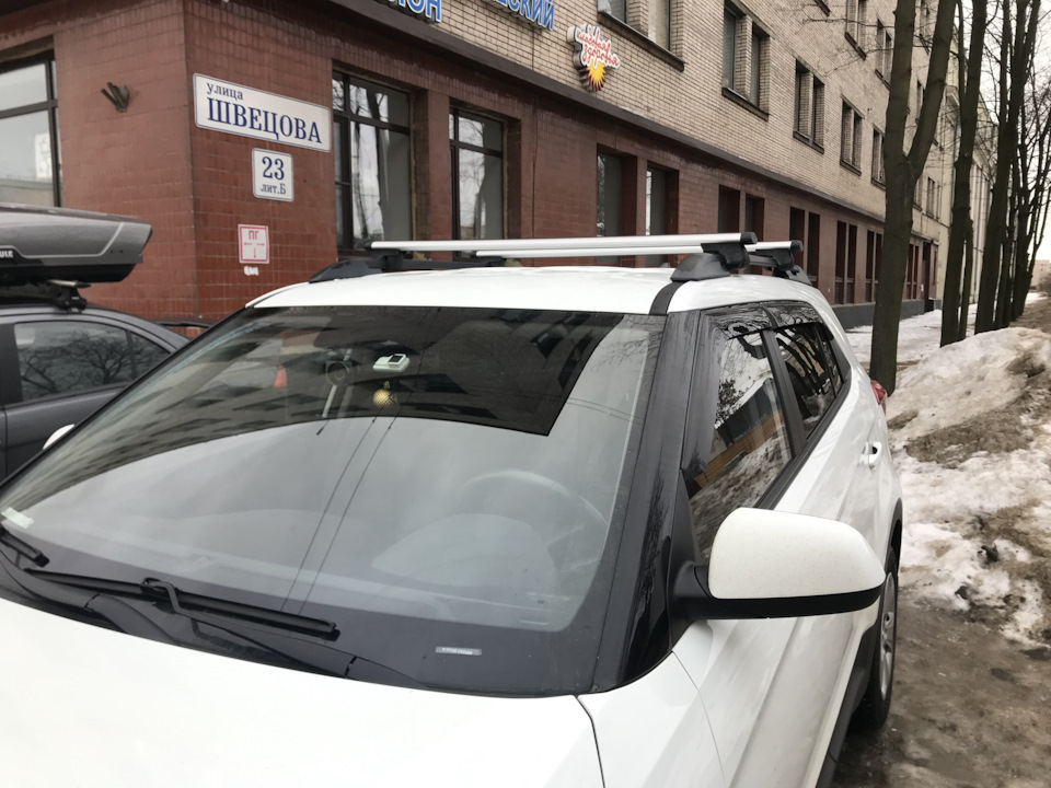 Опоры багажника на Крету — Hyundai Creta (1G), 1,6 л, 2017 года ...