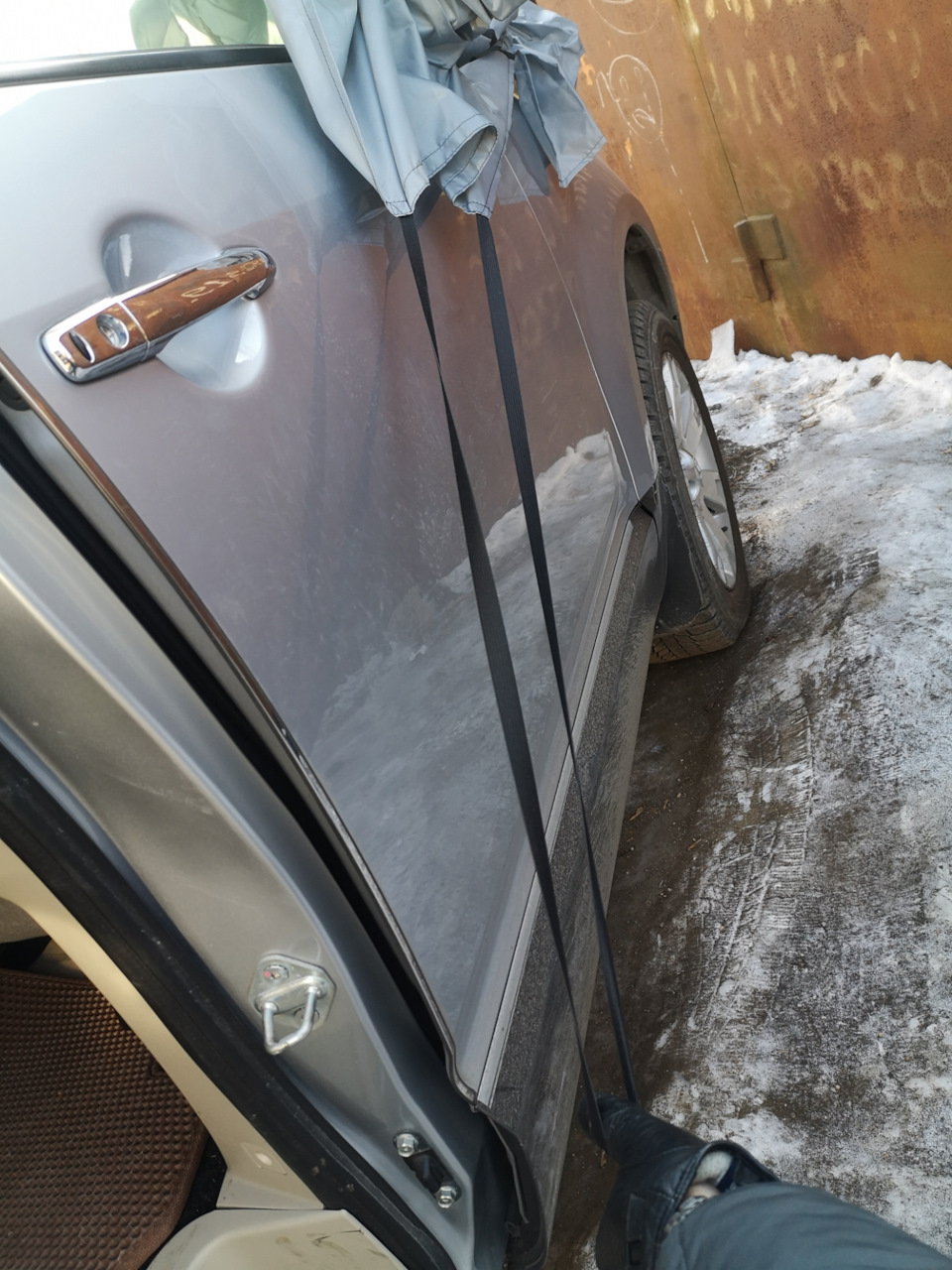 Чехол на лобовое стекло (антиреклама) — Mitsubishi Delica D:5, 2,3 л ...