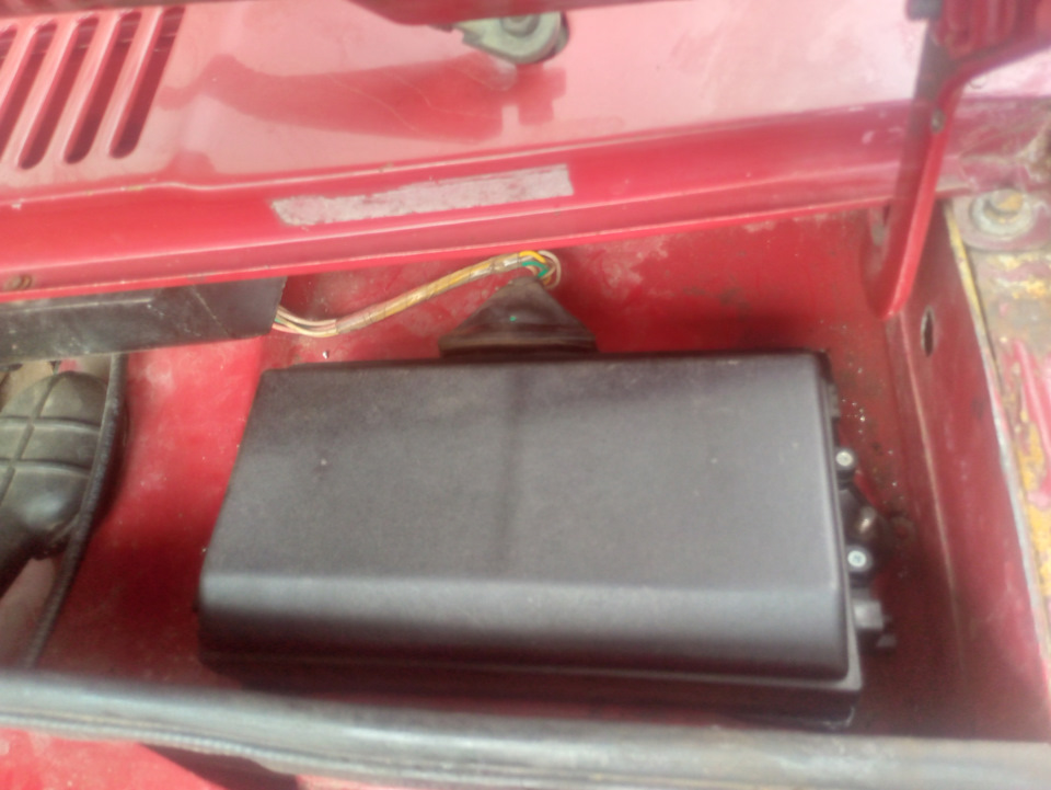 Блок предохранителем на 2141 от 2109 — Москвич 2141, 1,5 л., 1993 года ...