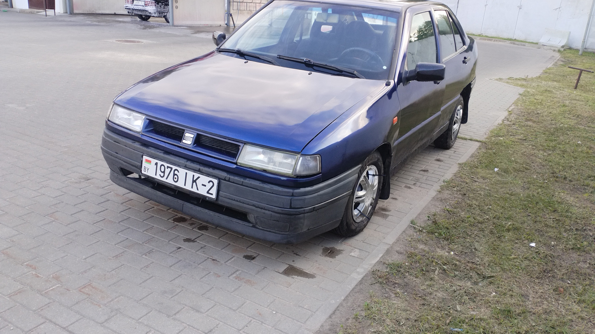 Seat toledo 1993. Сеат толедо 1993. Сеат толедо 1993. Seat toledo красный. Сеат толедо 1,8.