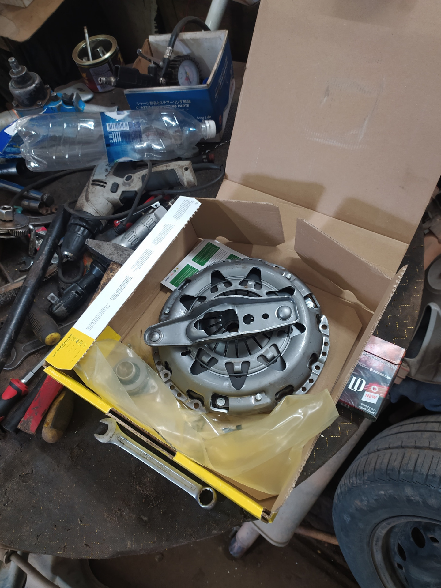 Долгожданная замена сцепления — Volkswagen Polo Sedan, 1,6 л, 2011 года ...