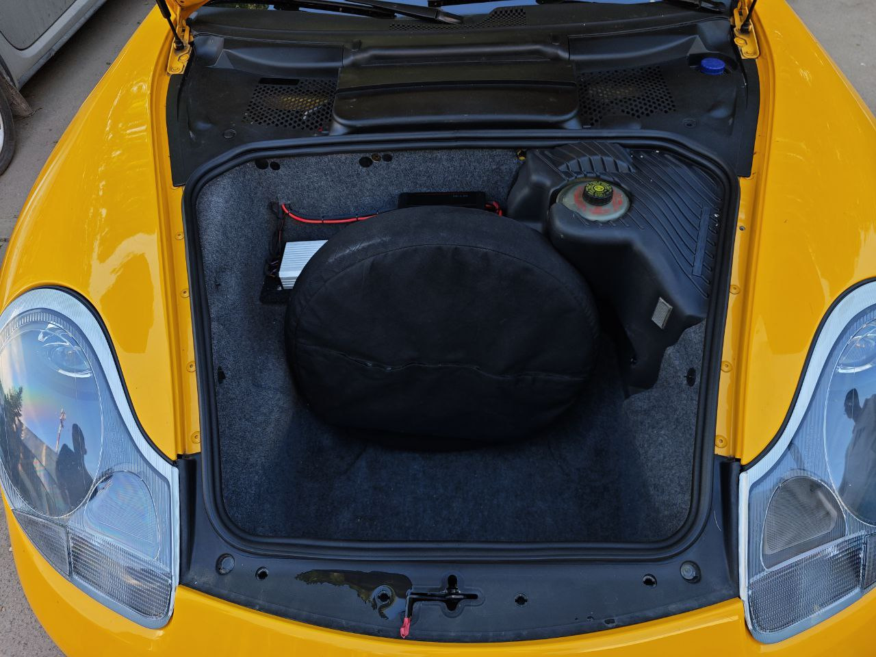 Подключение полки Bose и штатная запаска — Porsche Boxster