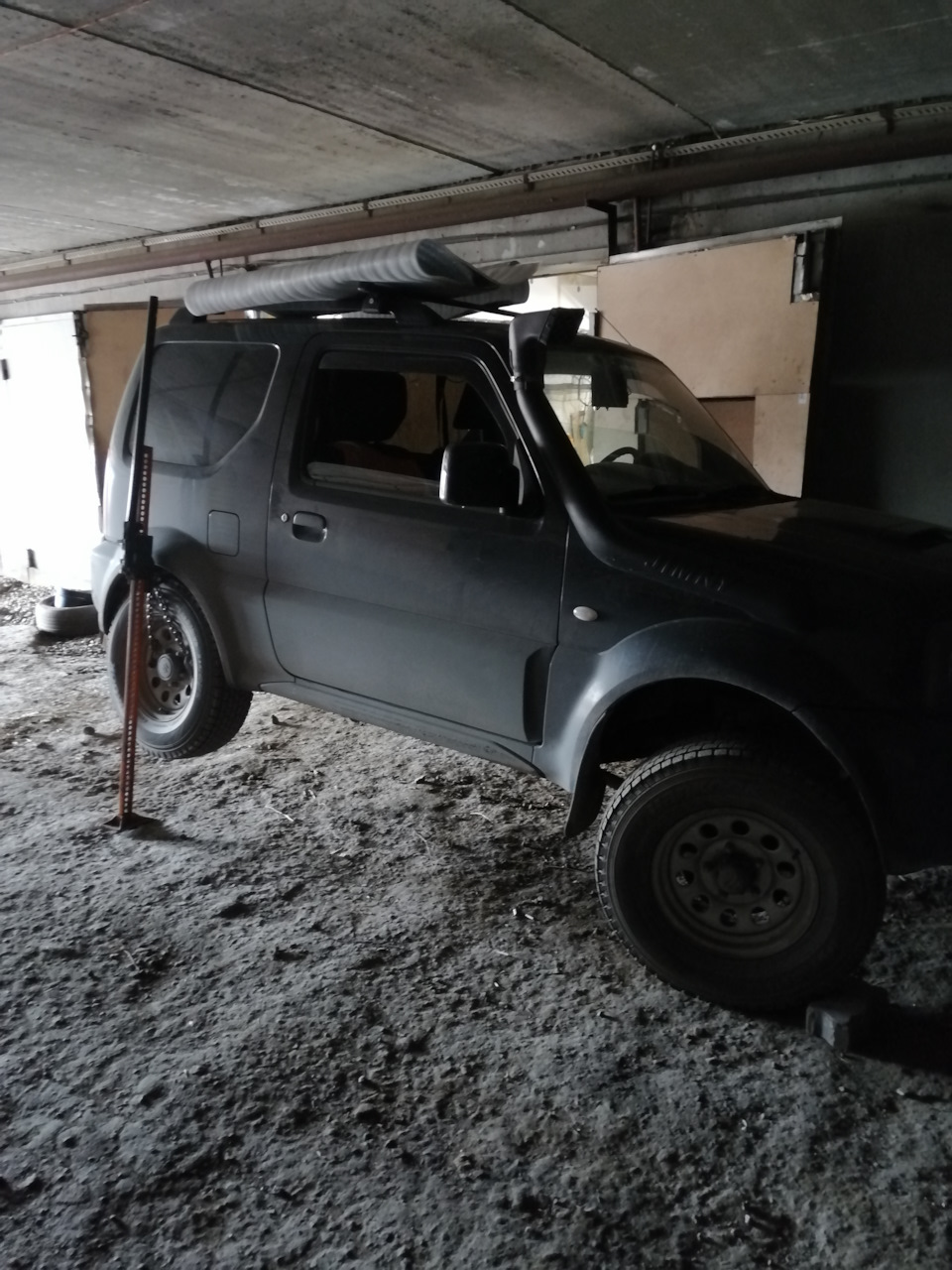 Lift mate или поднятие машины хайджеком за диск. — Suzuki Jimny, 1,3 л,  2012 года | своими руками | DRIVE2