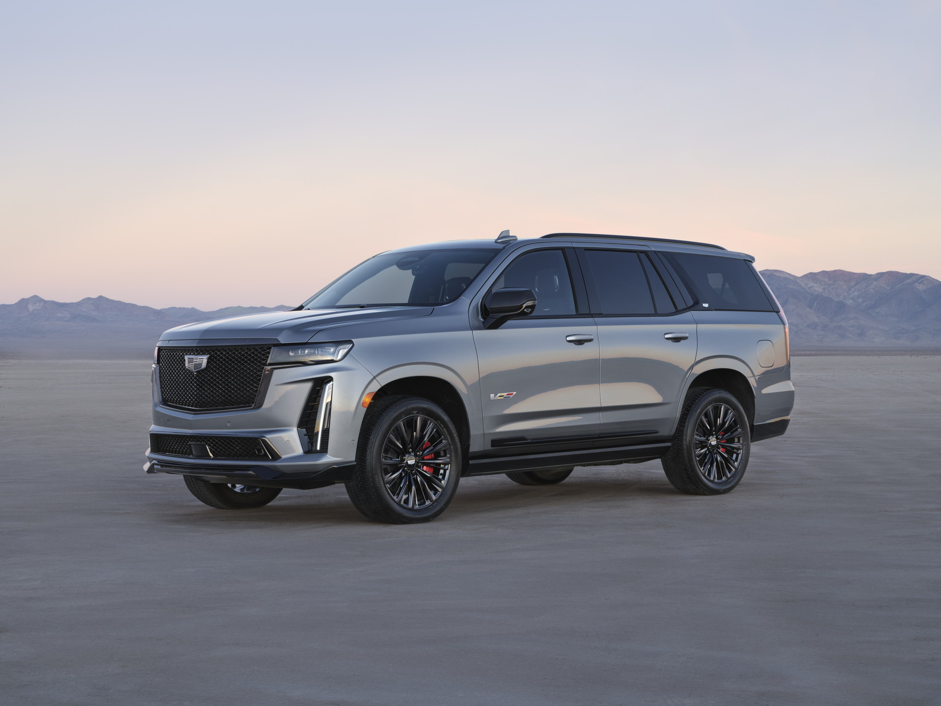 Кадиллак 2023. Cadillac Escalade v 2023. Кадиллак Эскалейд 2022. Escalade 2023.