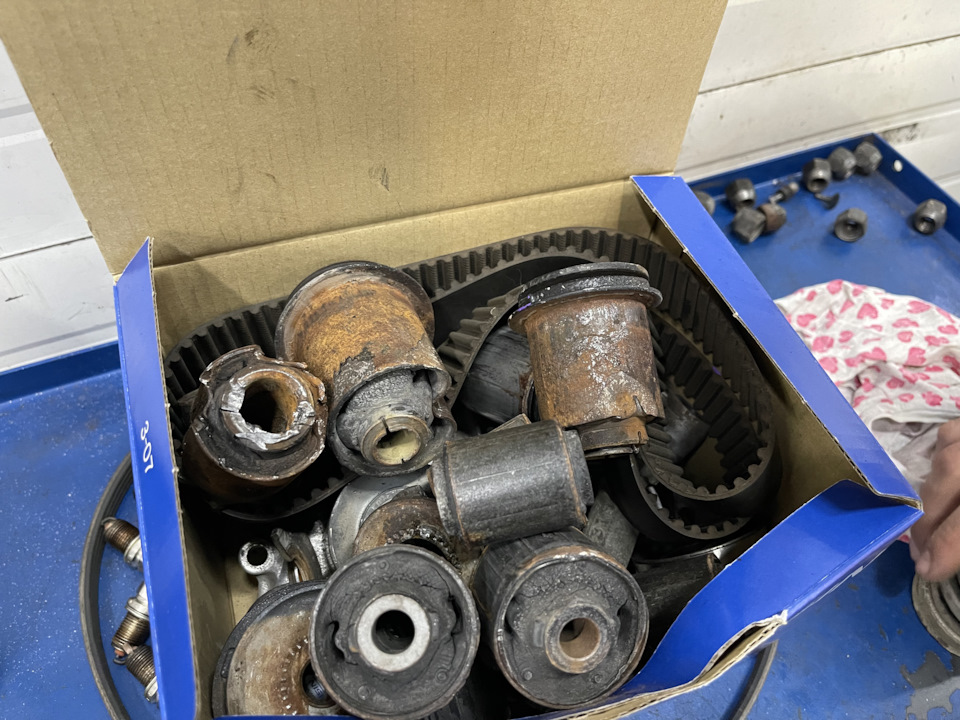 Фото в бортжурнале Toyota Land Cruiser Prado 120-series