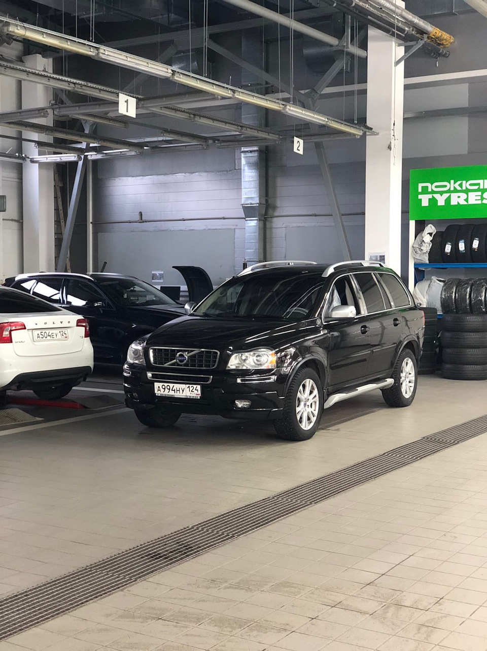 акция от дилера и замена резины — Volvo XC90 (1G), 2,5 л, 2012 года ...