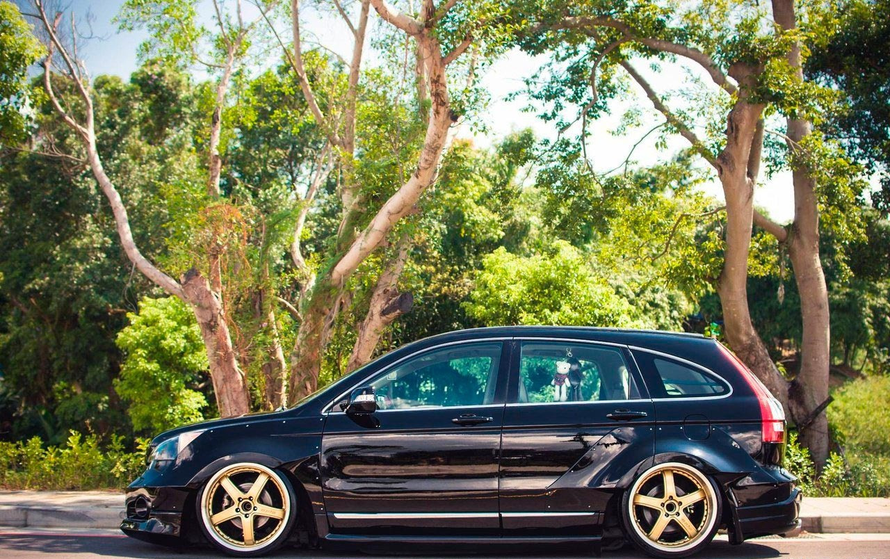 Modifikasi Honda CRV Hitam Velg Crom Modif Mobil Honda civic wheels, Honda crv,