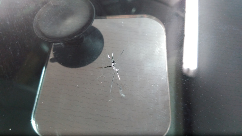 Ремонт многолучевой трещины лобового стекла автомобиля Land Rover ...