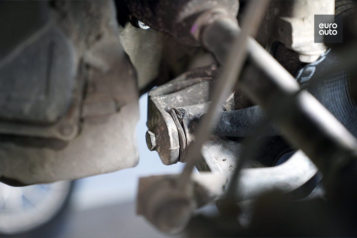 Замена сайлентблоков передних рычагов — EuroAuto на DRIVE2