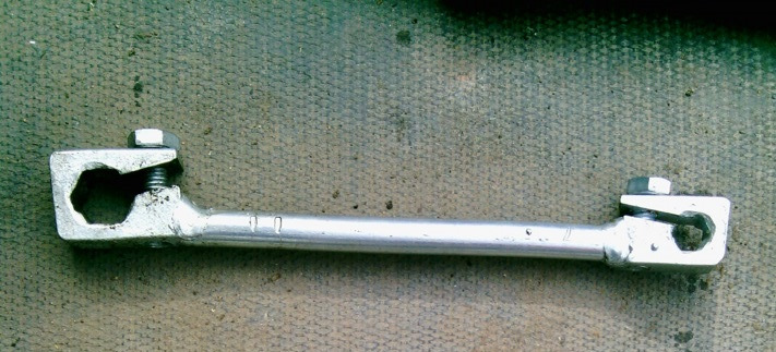 мелкие устранения утечки масло с турбины или делаем ключ для затяжки ...