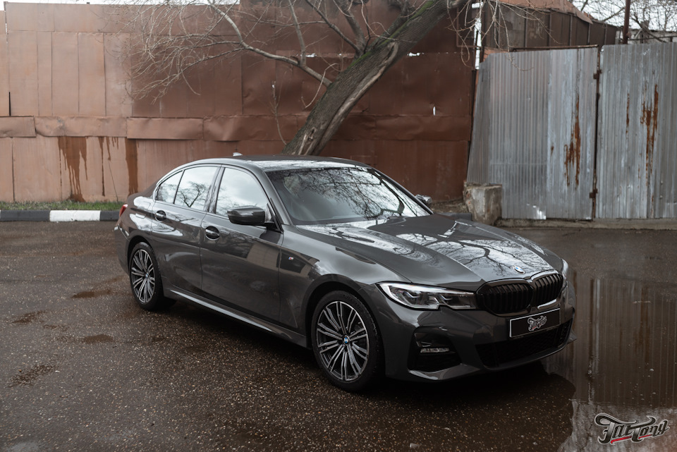 BMW 3 G20. Установка деталей обвеса и установка синих ремней ...