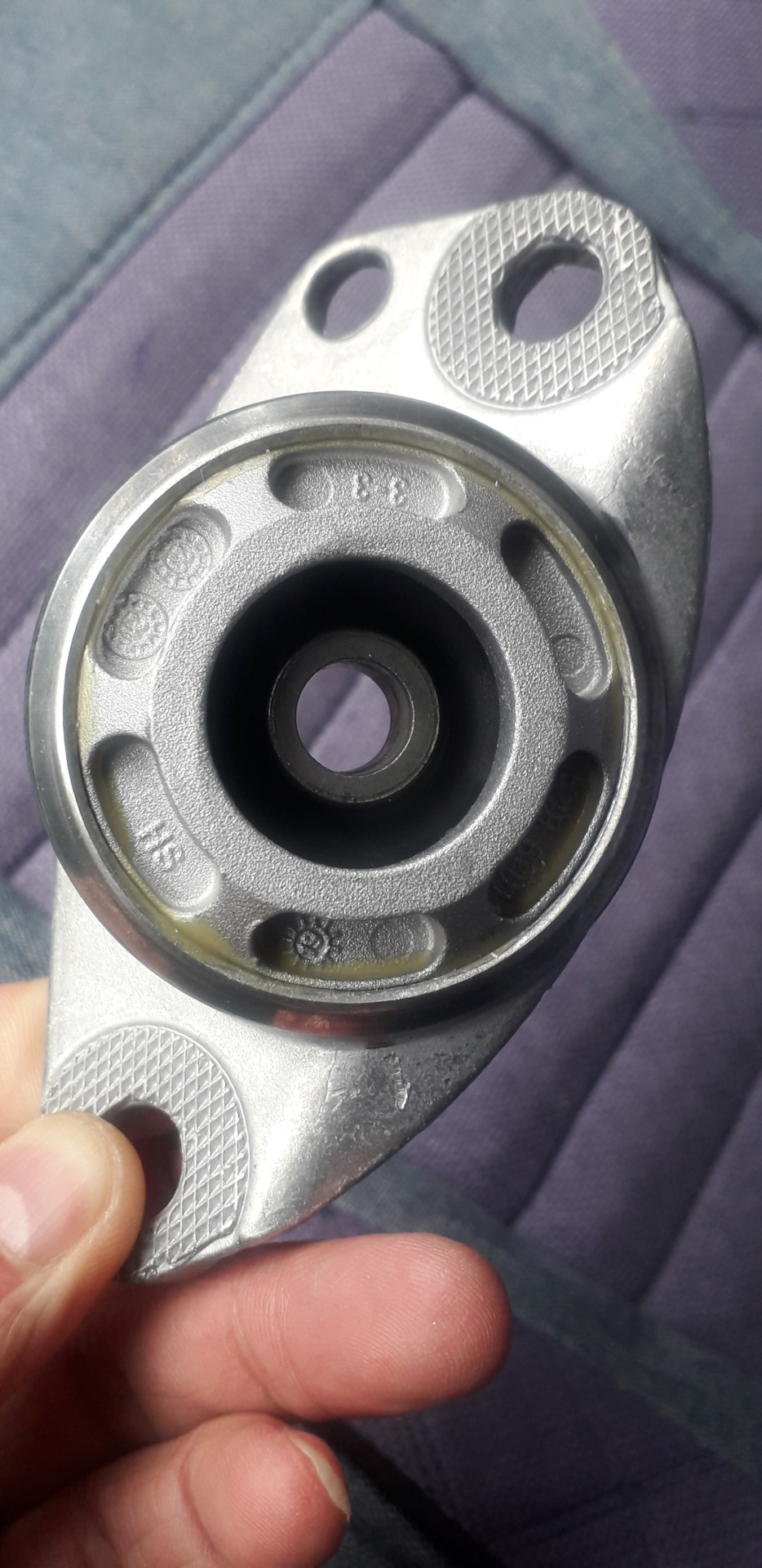 Замена задних амортизаторов, стук пыльников — DRIVE2