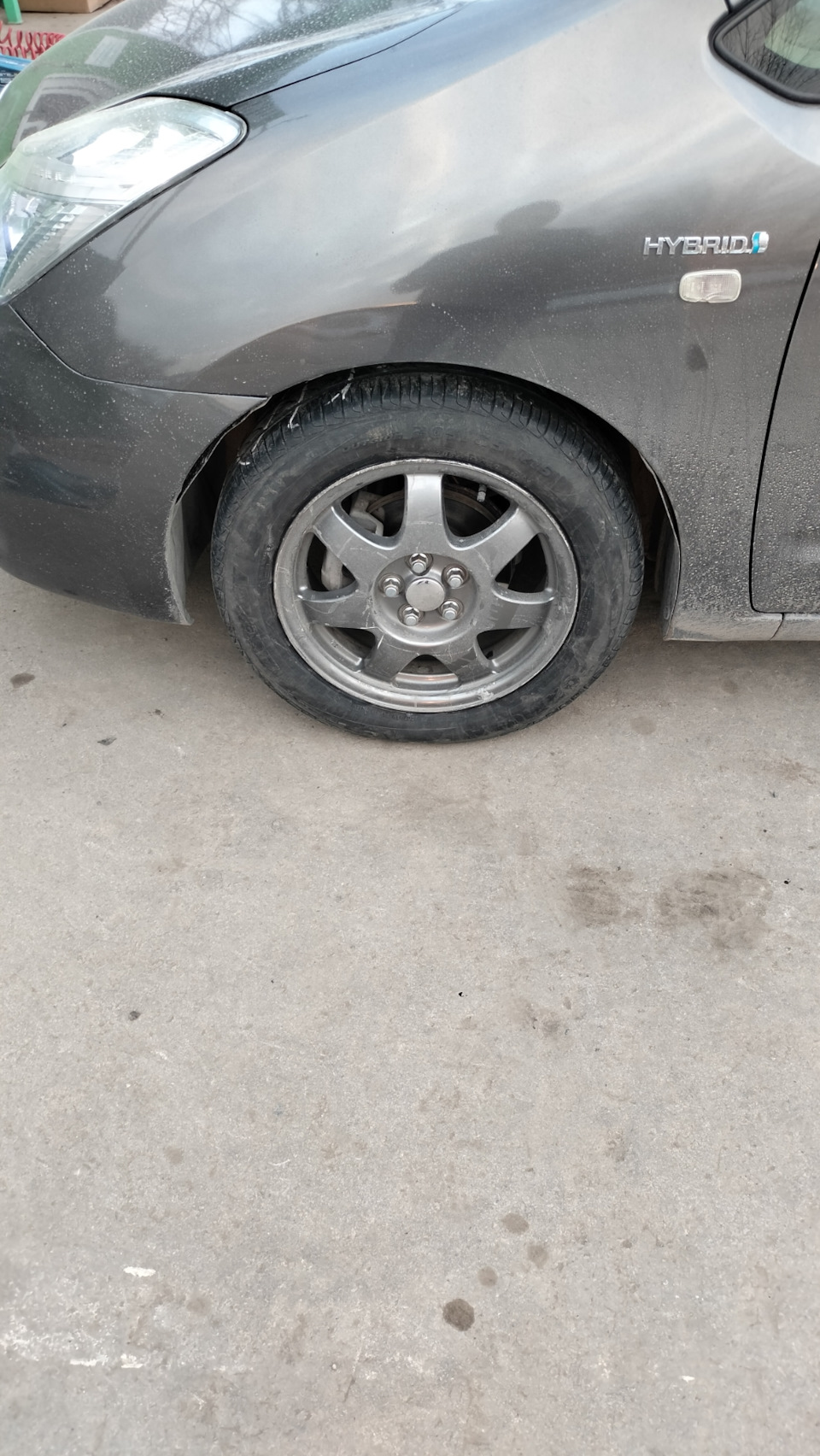 Весна 2024 замена колес сезонная — Toyota Prius (20), 1,5 л, 2009 года ...