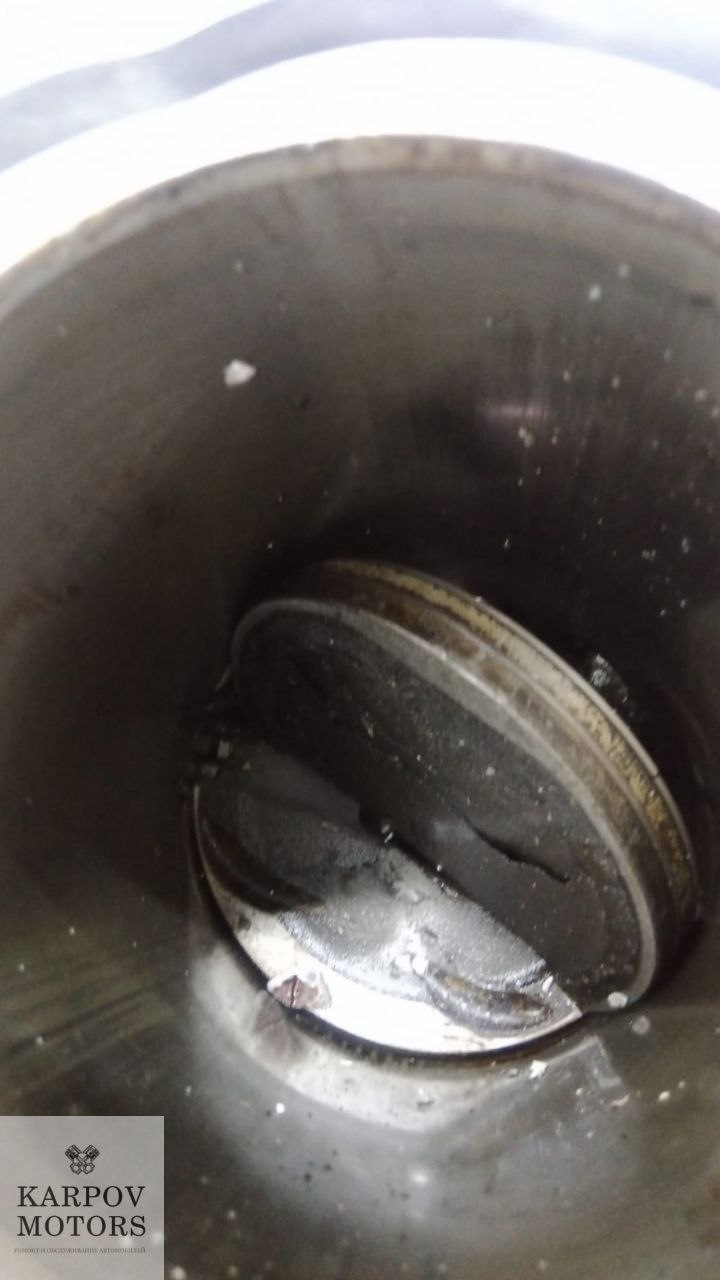 Пробило блок Hyundai Santa fe 2010 года 2.4 G4KE пробег 204000 км ...