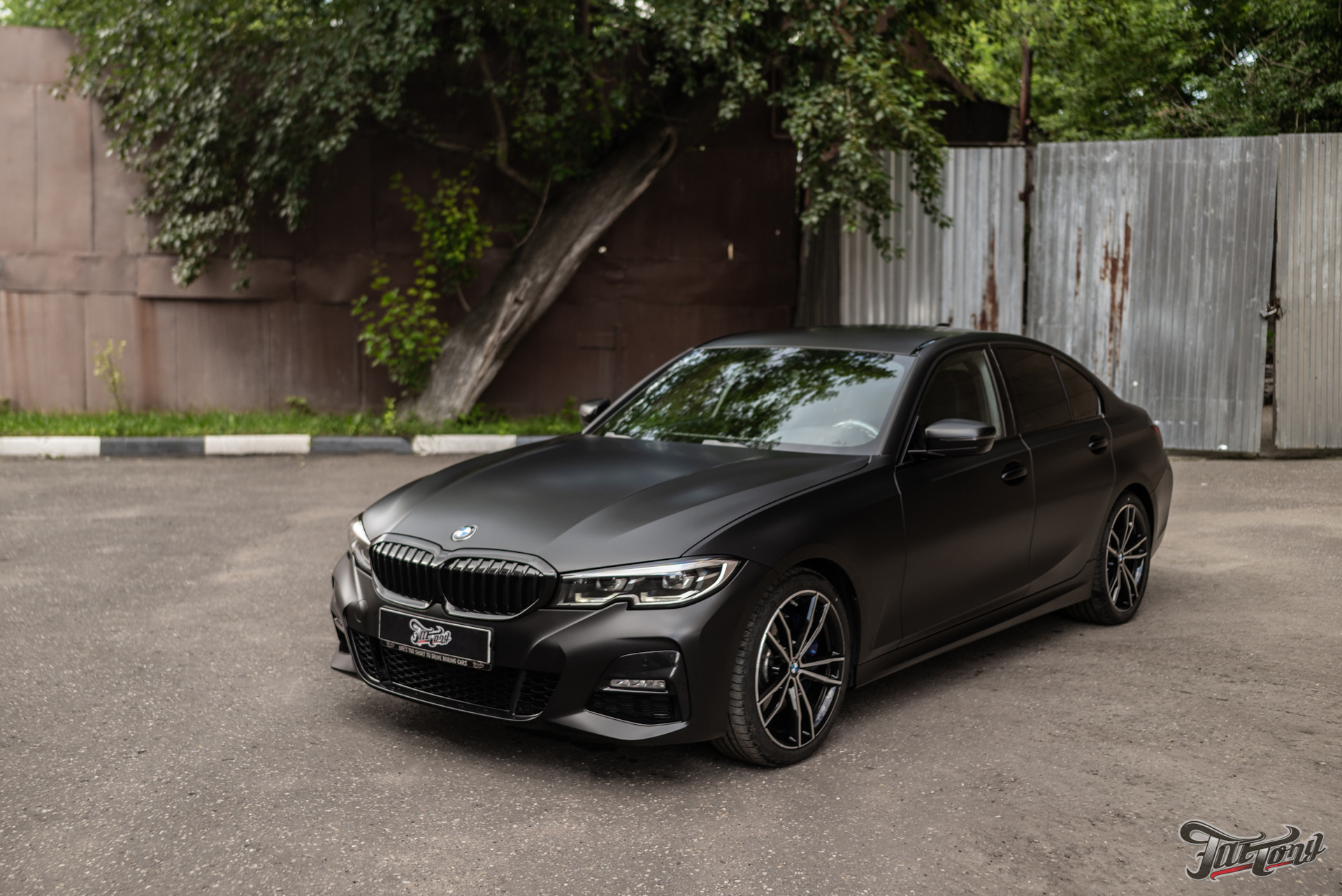 BMW 3 Black Satin