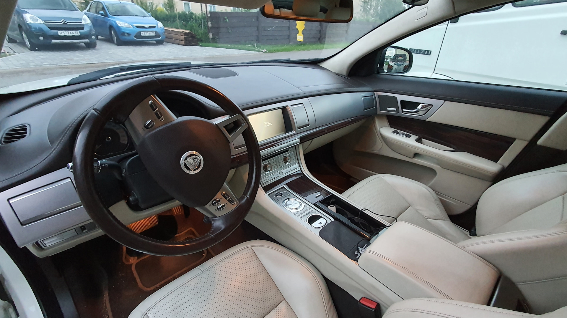 Jaguar XF (1G) 3.0 бензиновый 2010 | 3 литра британской крови на DRIVE2