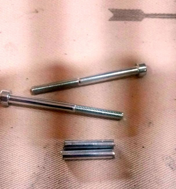 Вот из таких винтов делаем вот такие 2 заготовки — KIA Spectra
