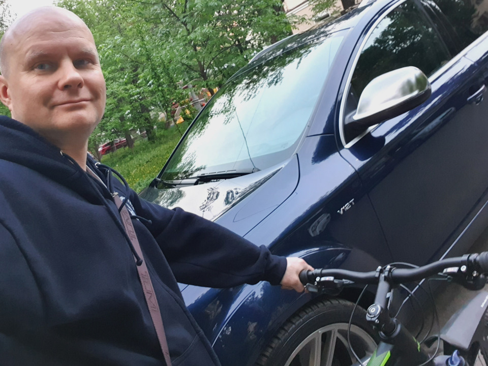 Сервис MoscowPro100 удобно расположен, можно на велосипеде домой уехать — Audi Q7 (1G)