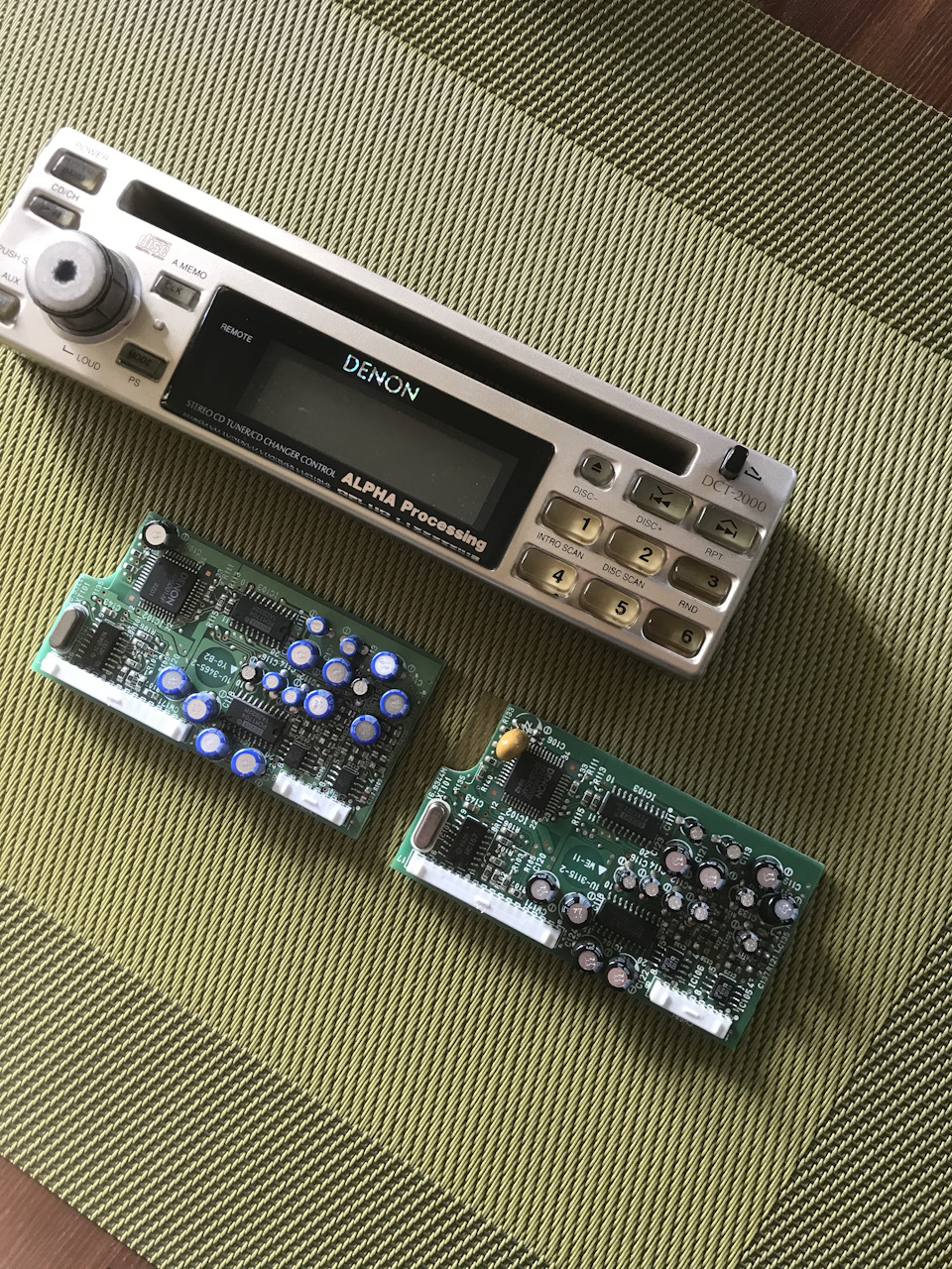 DENON DCT-2000 カーオーディオ デッキ デノン デンオン DENON DCT-2000