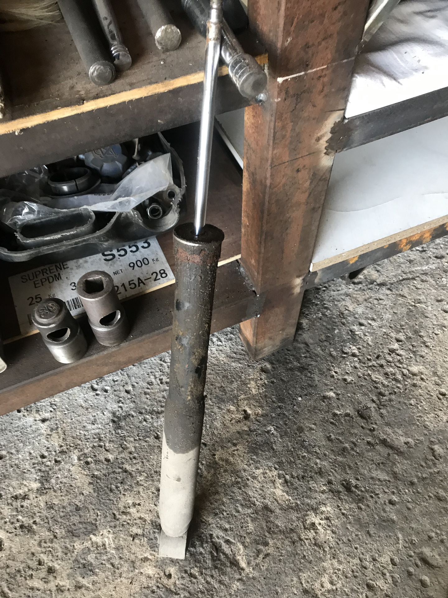 Замена задних амортизаторов Brilliance V5 — Brilliance V5, 1,6 л, 2014 ...