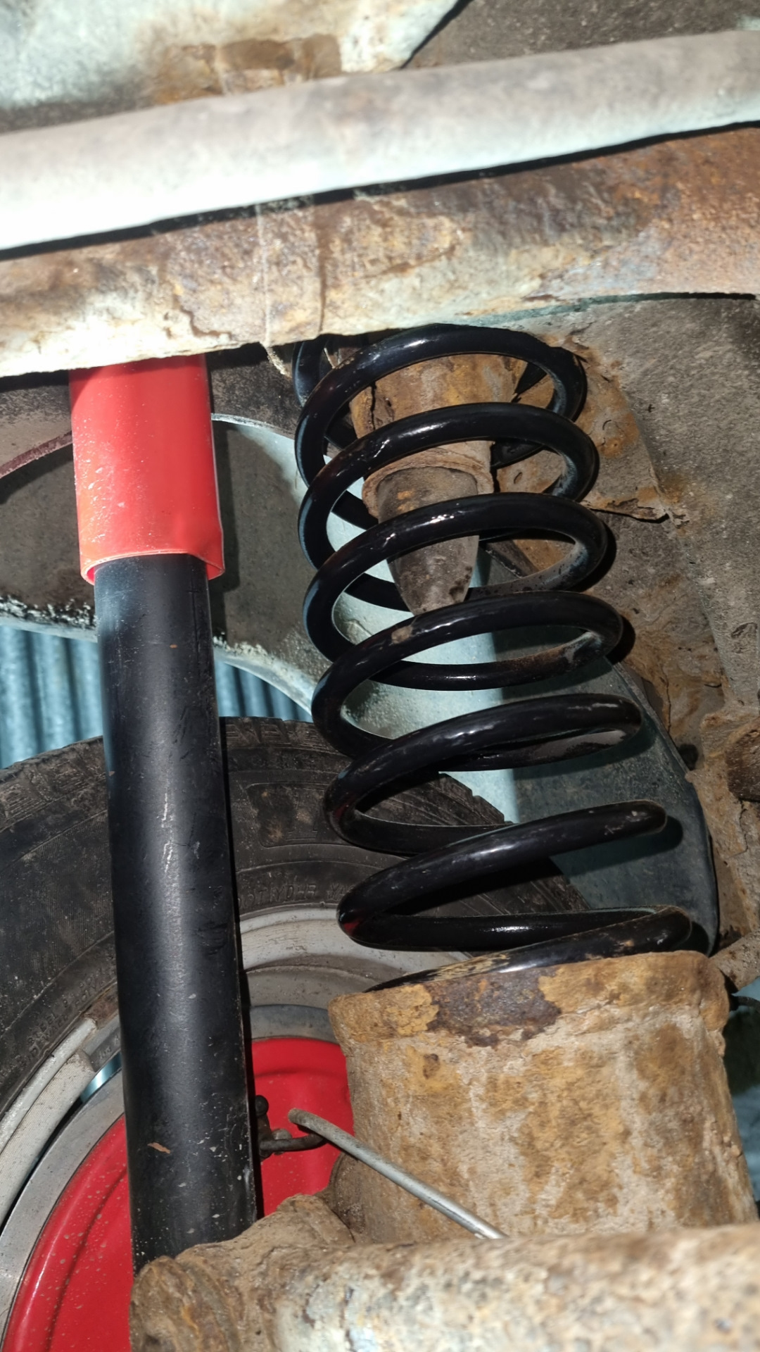 Задние пружины покинули чат — ИЖ 2126, 1,7 л, 2002 года | своими руками ...