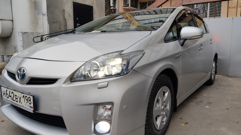 Скрип при нажатии педали тормоза — Toyota Prius (30), 1,8 л, 2009 года ...