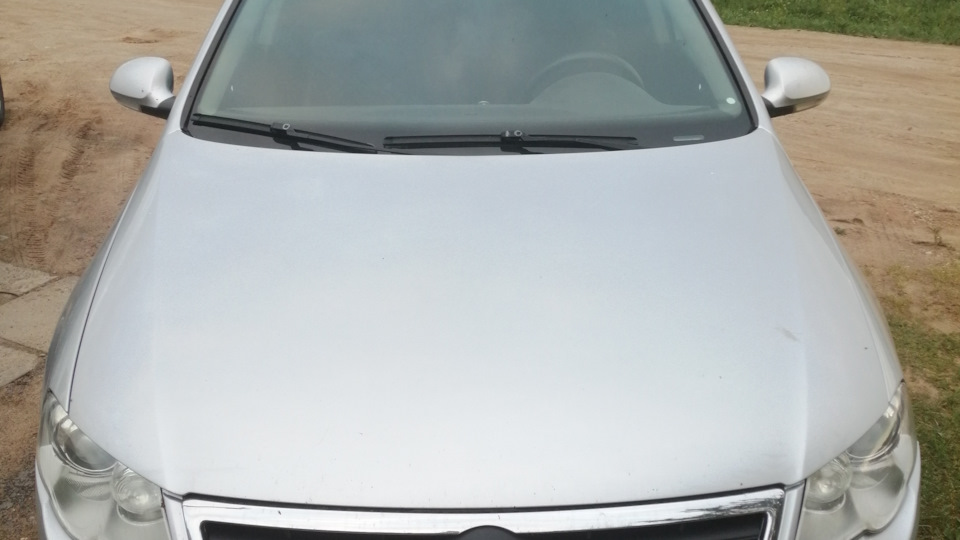 Volkswagen Passat B6 2.0 дизельный 2005 | серебристый серфер. на DRIVE2