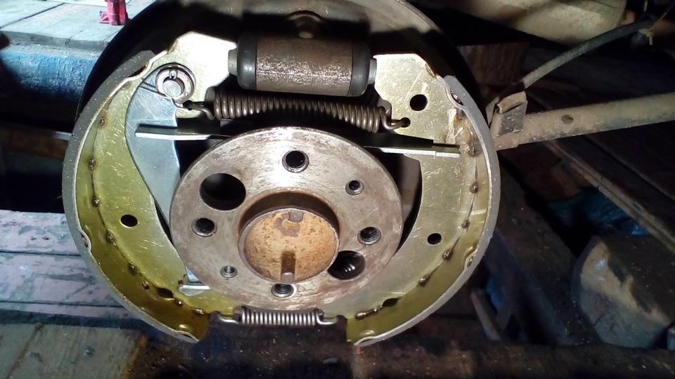 Вернулся стук с зади при торможении — Lada 21073, 1,6 л, 2002 года ...