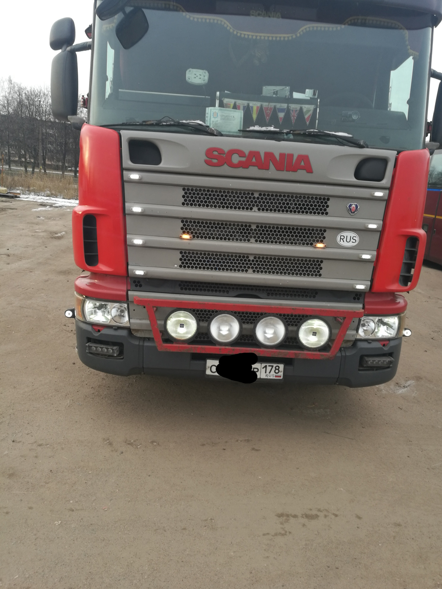 Скания 4 капот. Скания р114. Scania p114 самосвал. Scania p114 2003. Скания 124/440 2003.