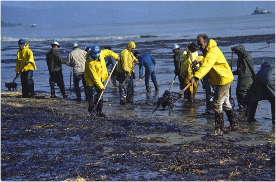 У всех так? Течь в развале спустя 2.5 года после ремонта — Volkswagen ...