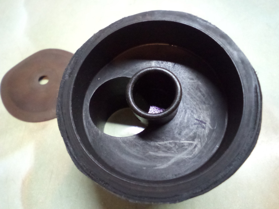 Searching for replacement mk3 12v VR6 PCV valve or alternatives VW