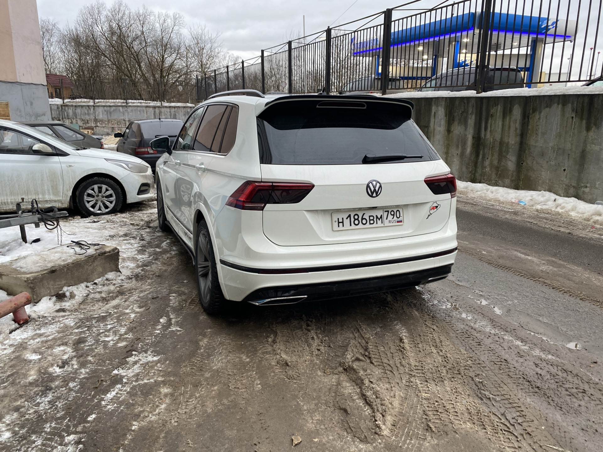 186 регион. Tiguan Stage 3. 186 Регион фото. 186 Регион на автомобиле.