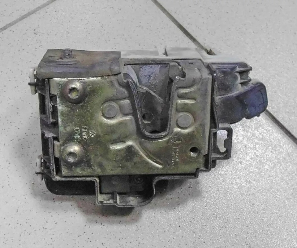 -20 замерзают замки дверей, что делать? — Volkswagen Vento, 2 л, 1991 ...