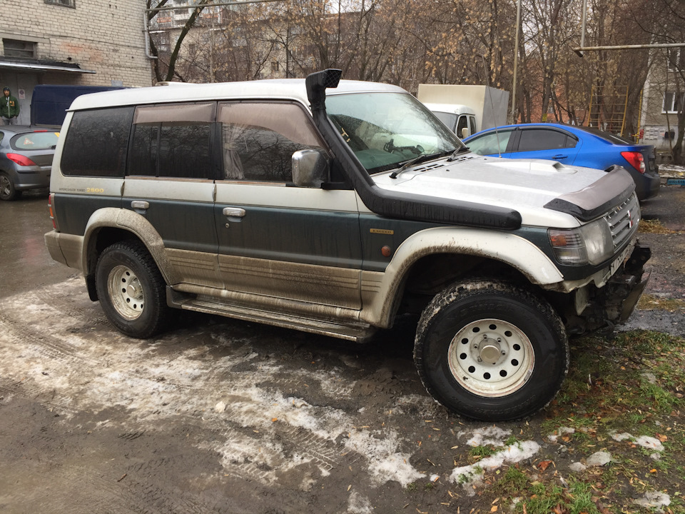 Фото в бортжурнале Mitsubishi Pajero (2G)