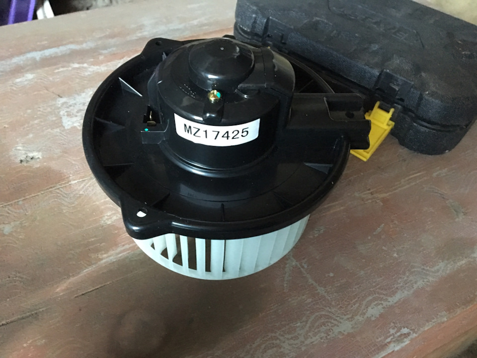 новый моторчик печки. схема моторчика печки суперб 2. вентилятор печки ваз 2110. вентилятор печки газ 2401. кия спектра 2007 моторчик печки.