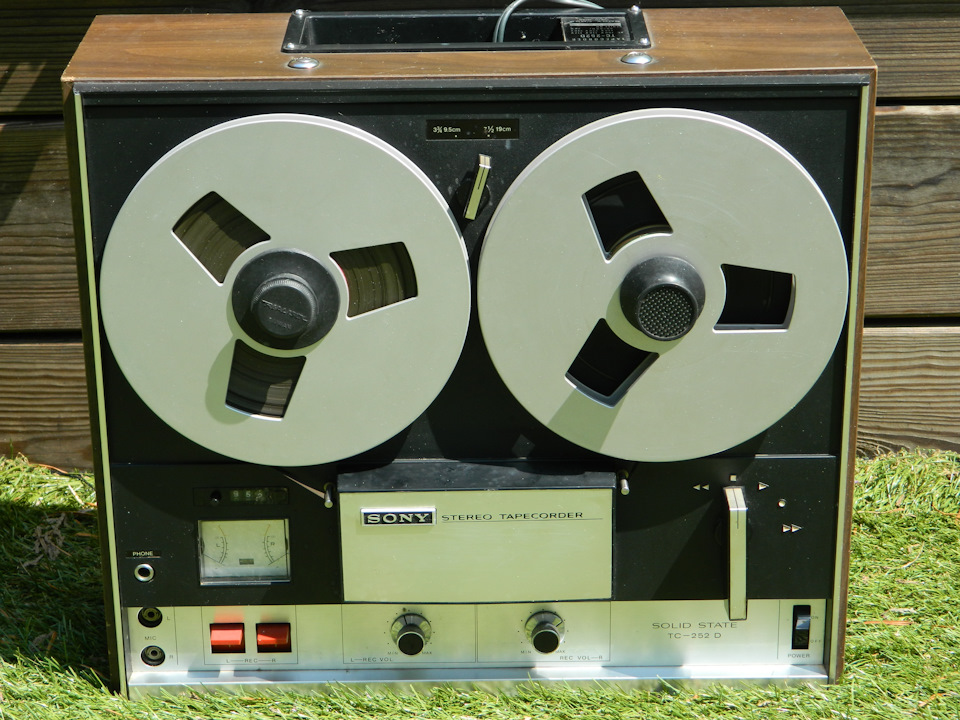 Vintage Sony Sony-o-matic Reel-to-reel Tape Recorder Model TC-106 for Parts  