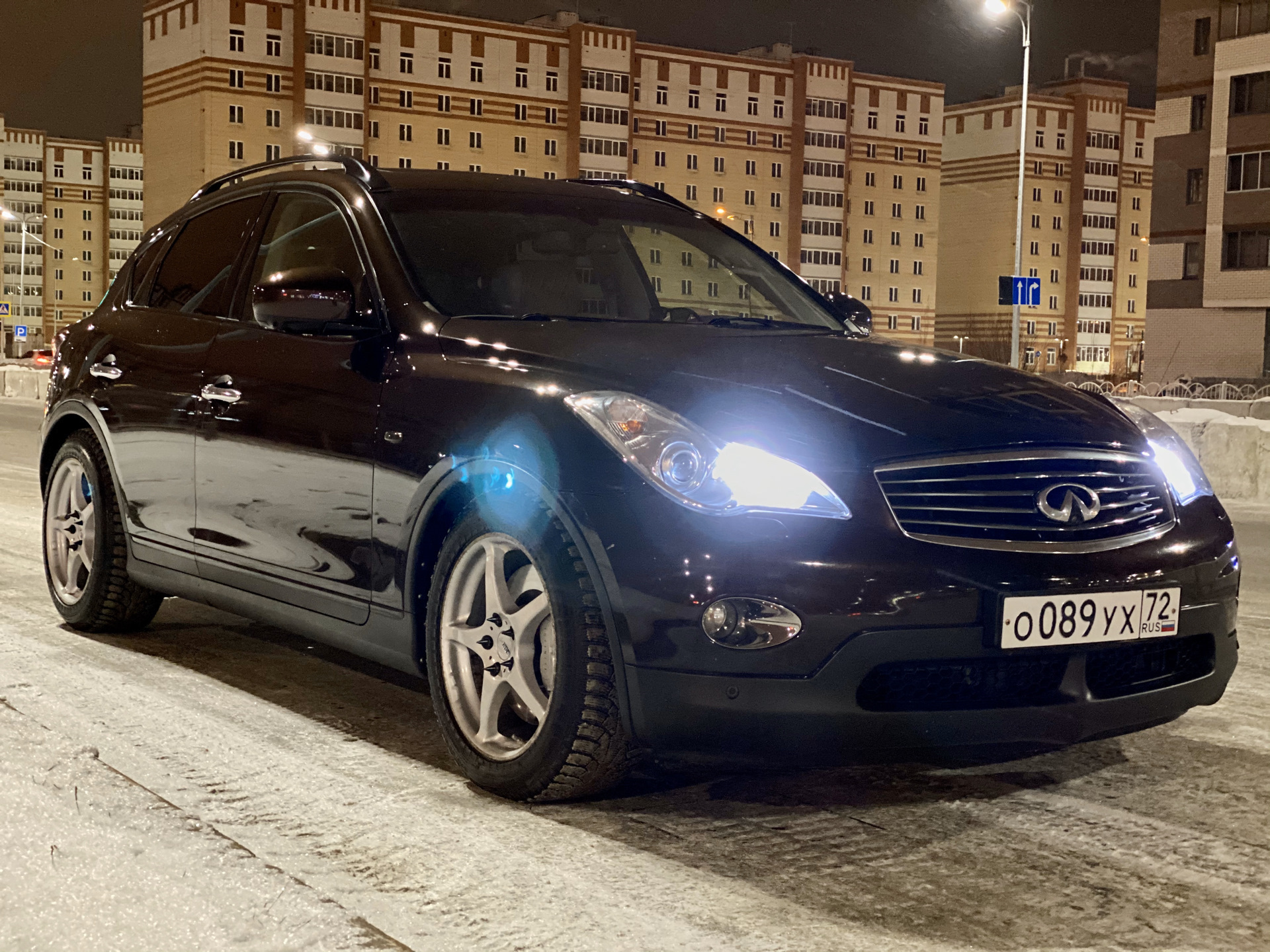 Ex 37. Infiniti ex35 Black. Инфинити ех25 на 20 дисках. Обвес Инфинити ех35. Инфинити ex на 20 дисках.