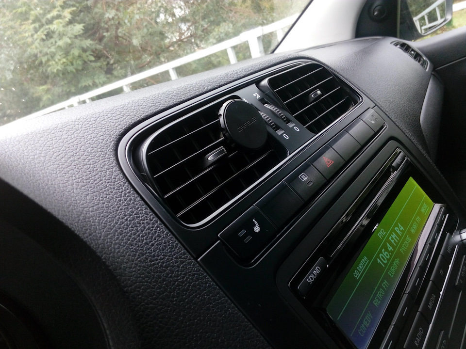 VEAAAgG3vuA 960 держатель для телефона volkswagen polo