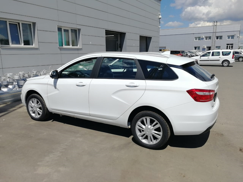 Lada Vesta SW Winter