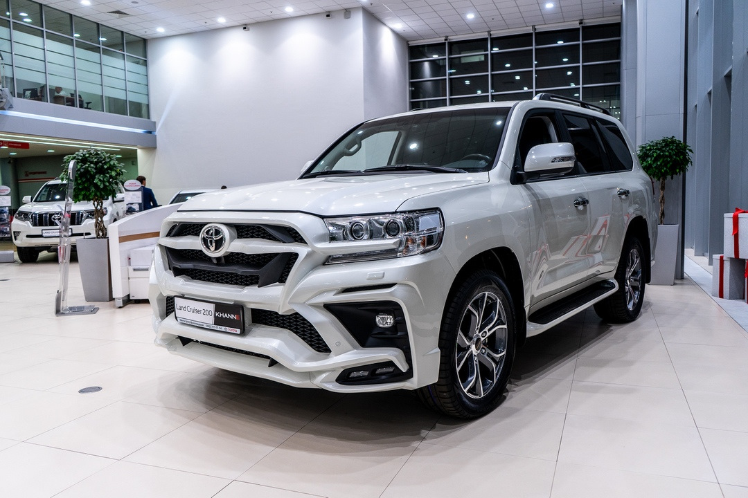 Toyota Land Cruiser 200 Khann 3