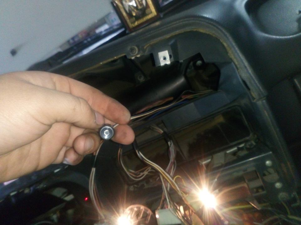 Нет плюса на втягивающем стартера. — Lada 2114, 1,6 л, 2011 года ...