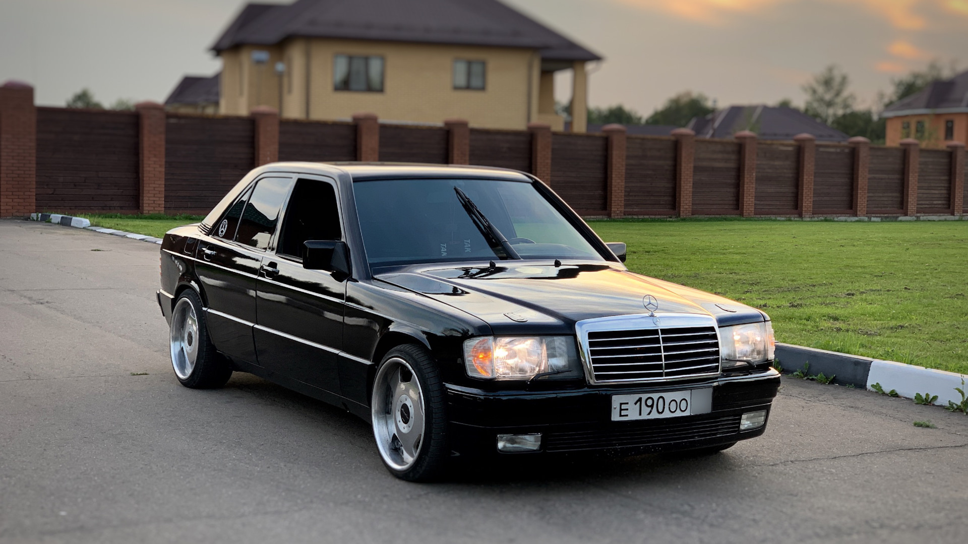 Mercedes Benz w190